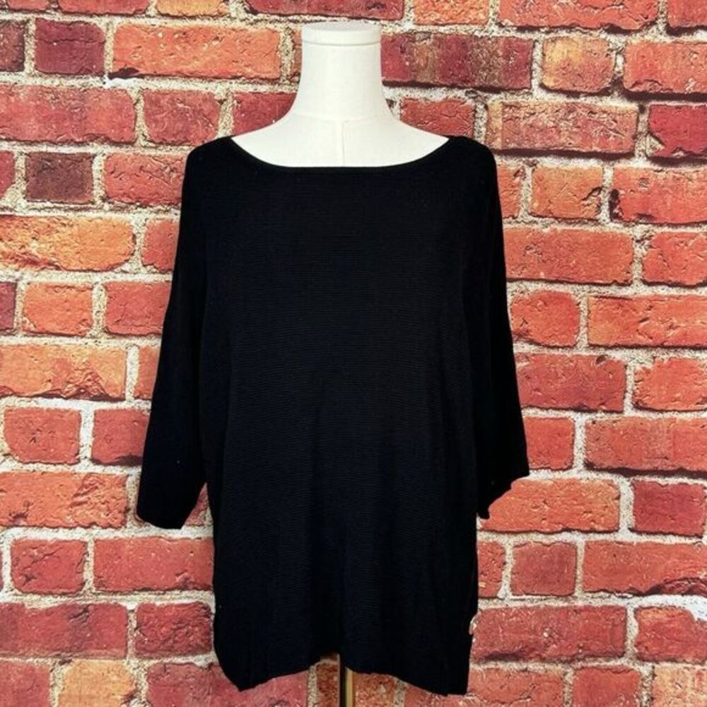 Chico's Black Round Neck 3/4 sleeve Top Size 2 US Medium‎  (Side Buttons)